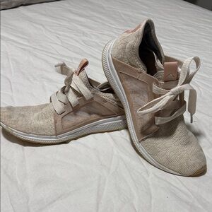 Adidas Women’s Edge Lux in Ash Pearl, Size 10